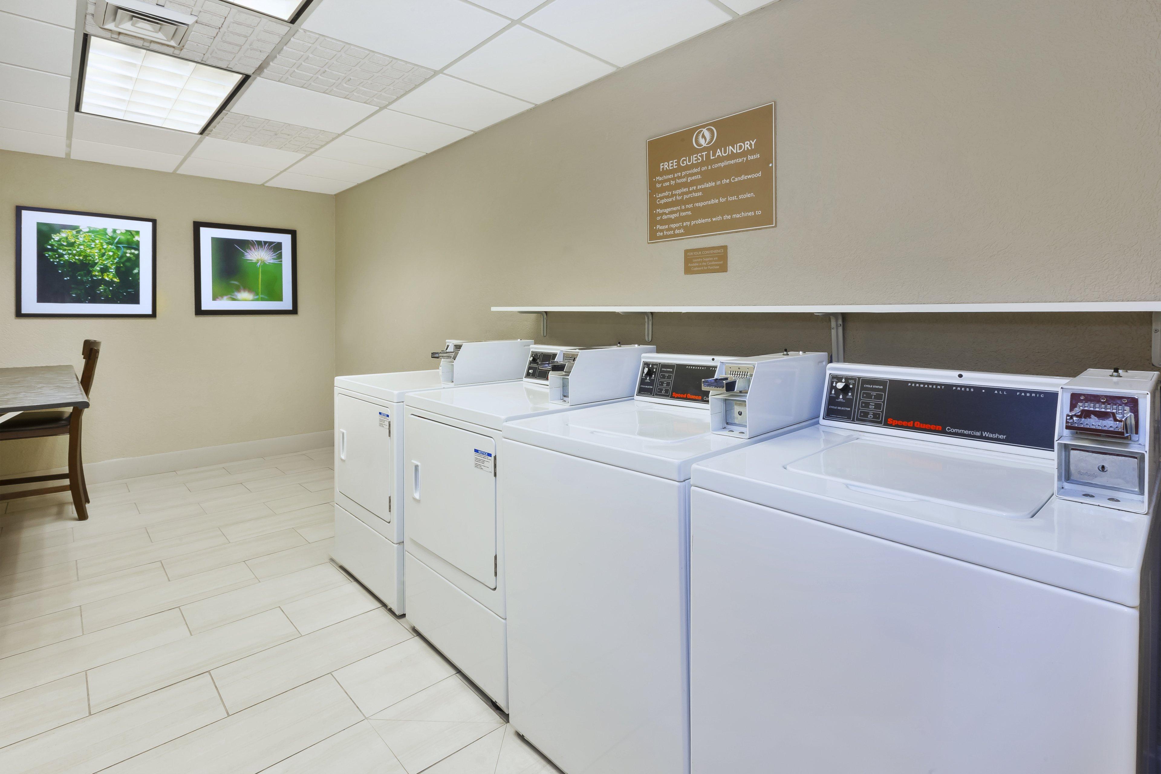 Candlewood Suites Grand Rapids Airport By Ihg Cascade Zewnętrze zdjęcie
