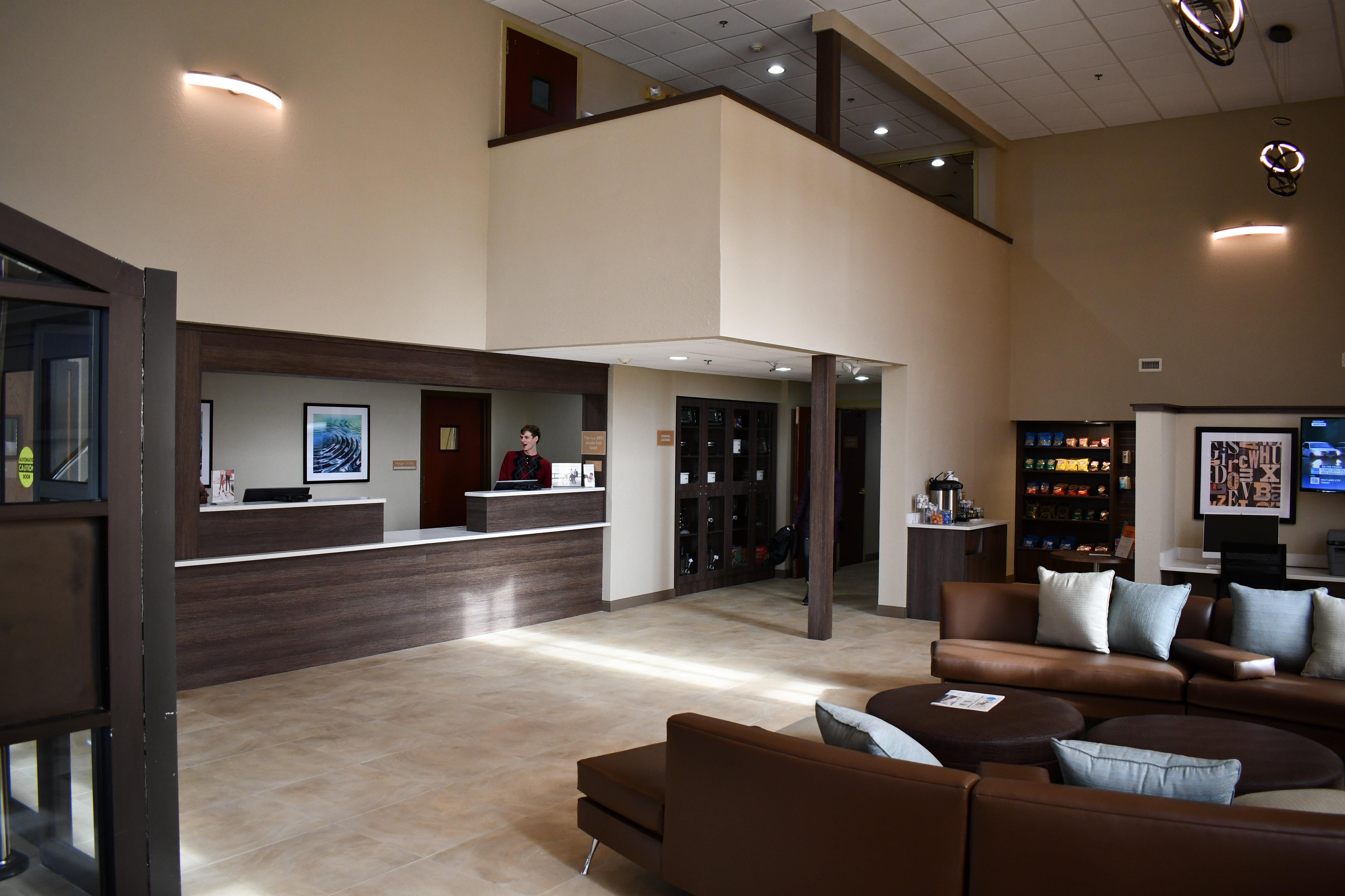 Candlewood Suites Grand Rapids Airport By Ihg Cascade Zewnętrze zdjęcie