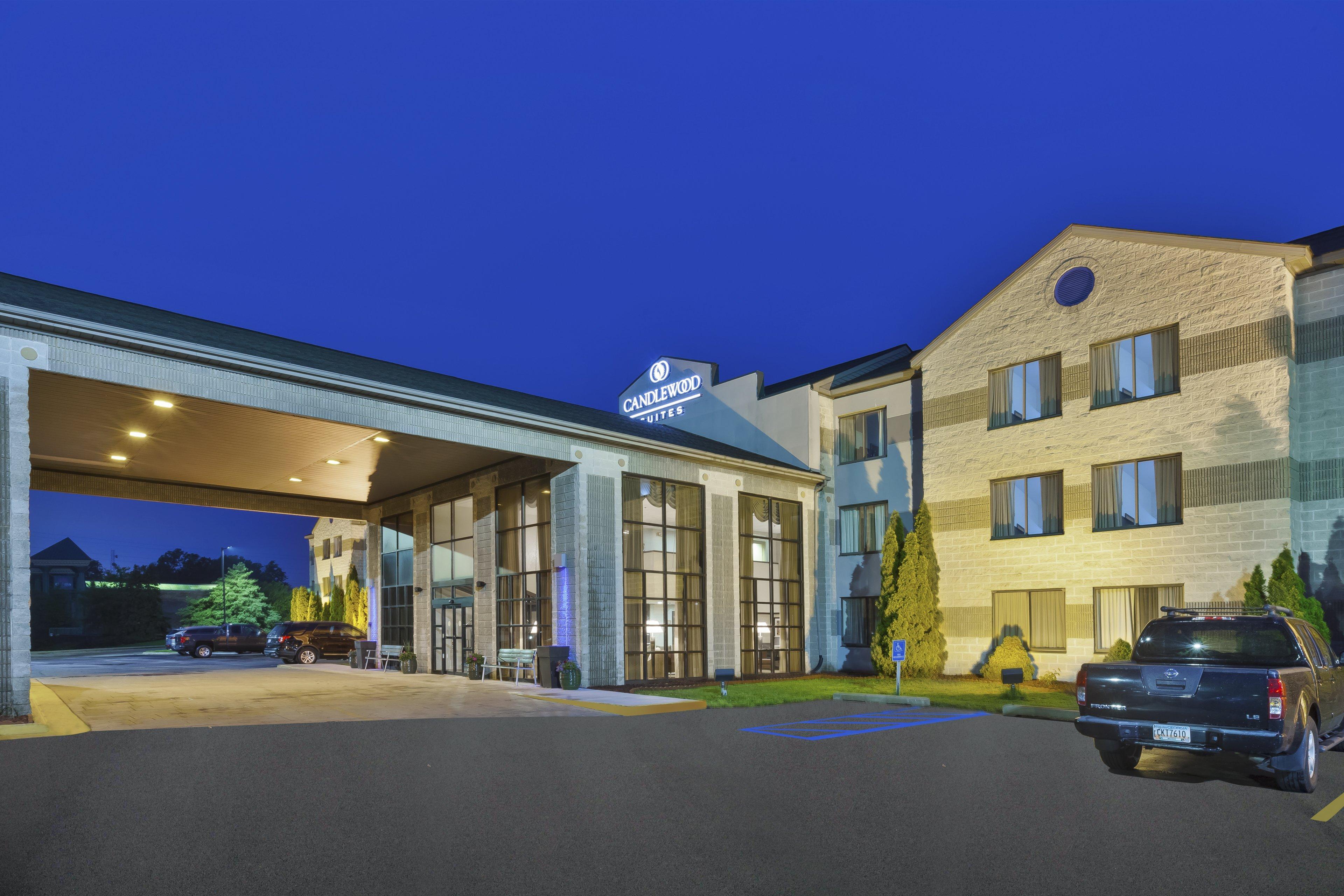 Candlewood Suites Grand Rapids Airport By Ihg Cascade Zewnętrze zdjęcie