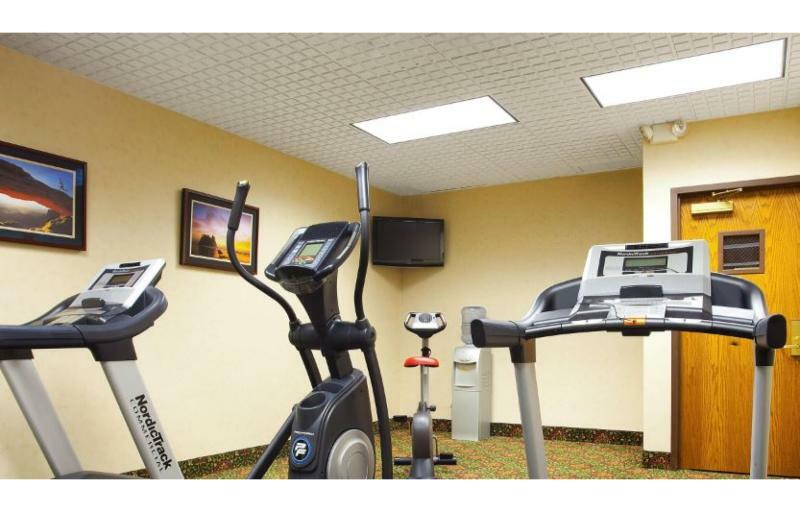 Candlewood Suites Grand Rapids Airport By Ihg Cascade Zewnętrze zdjęcie