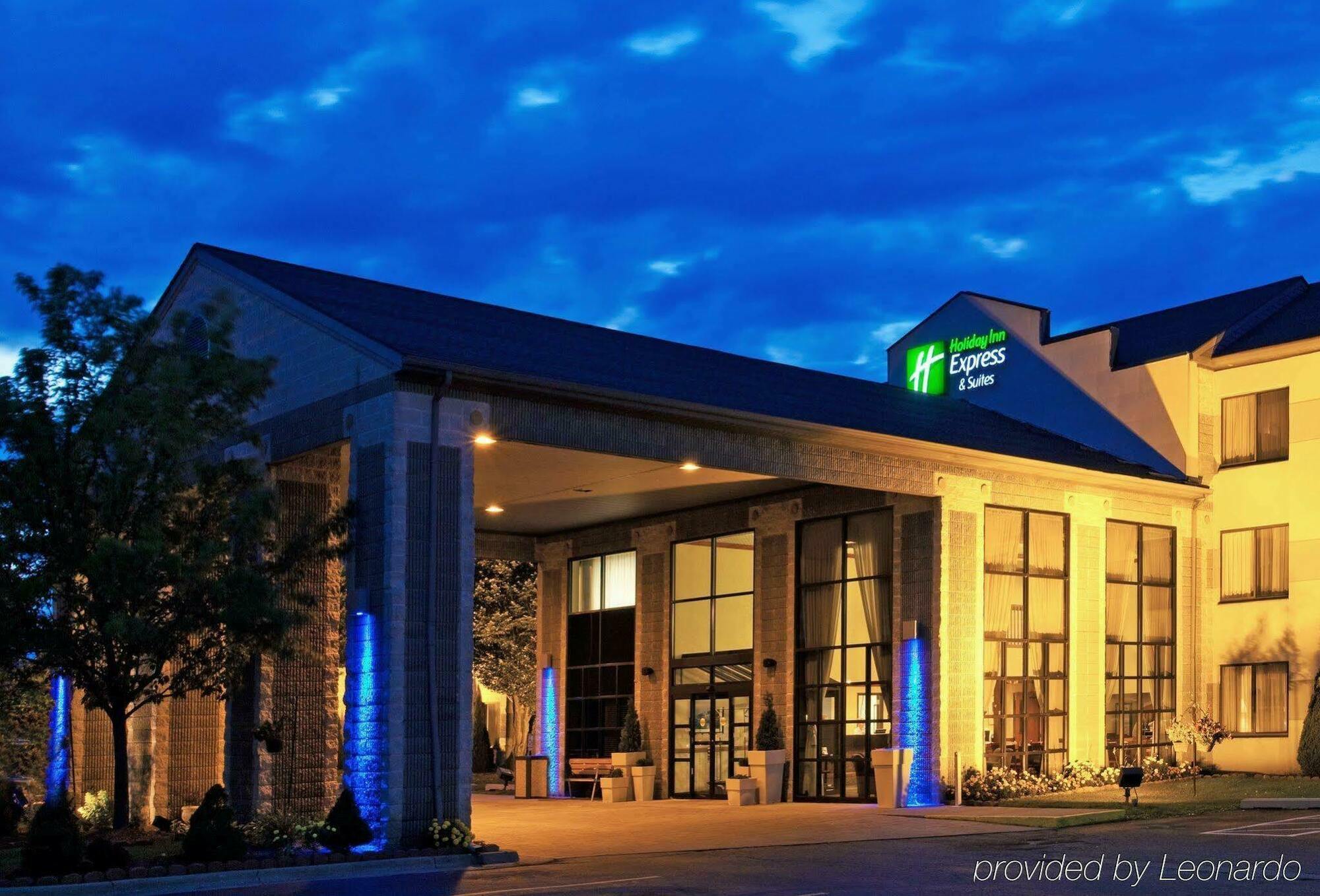 Candlewood Suites Grand Rapids Airport By Ihg Cascade Zewnętrze zdjęcie
