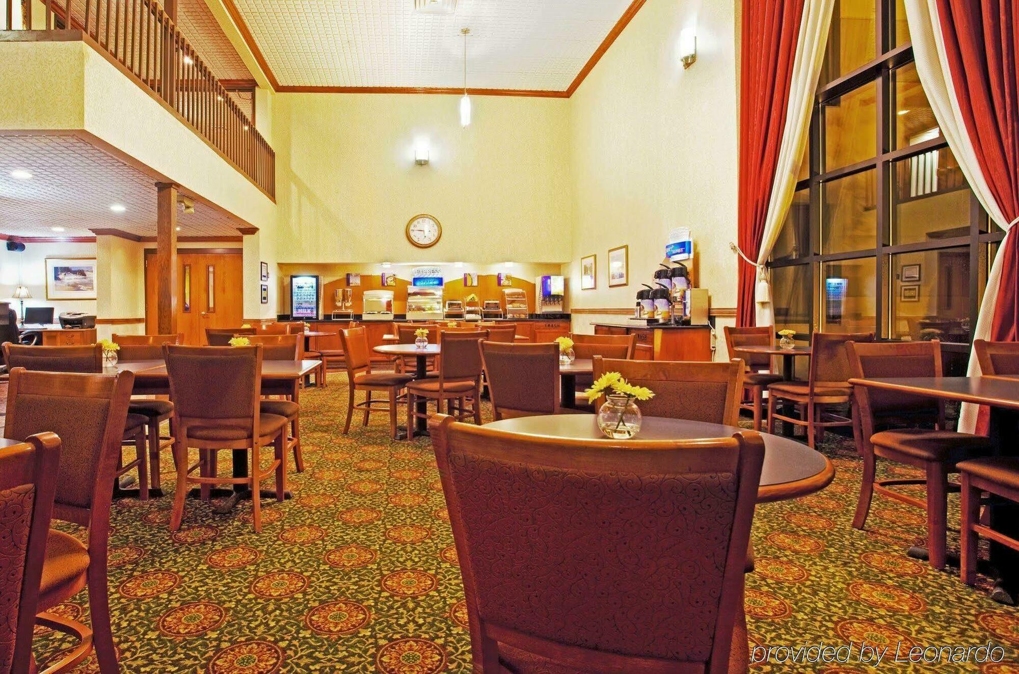 Candlewood Suites Grand Rapids Airport By Ihg Cascade Zewnętrze zdjęcie